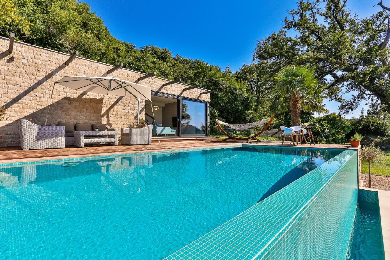 Taihouse Villa Бар Екстериор снимка
